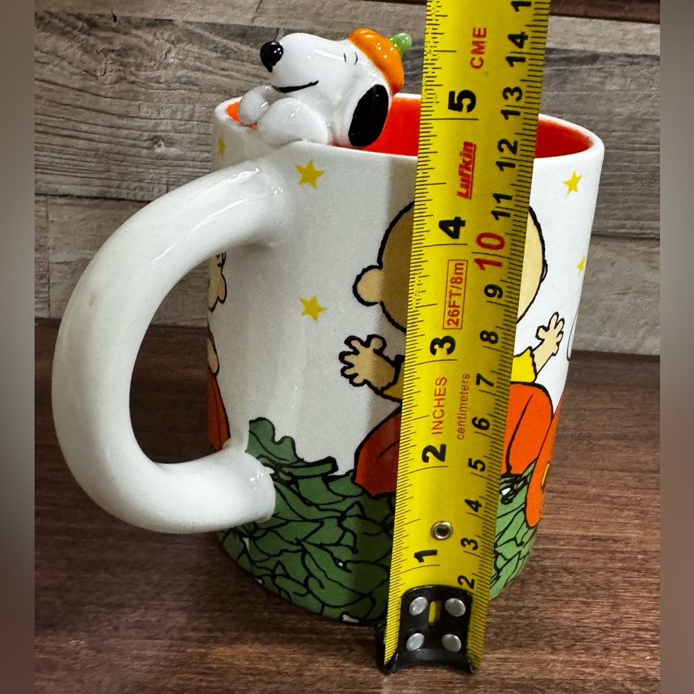 Super Cute ๐ฅฐ Charlie Brown & Friends in a Pumpkin ๐ patch MUG - NEW - Picture 10 of 11
